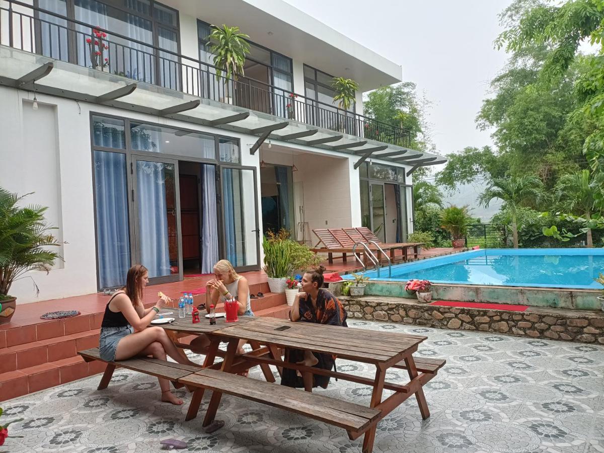 Hugo Homestay Phong Nha Esterno foto
