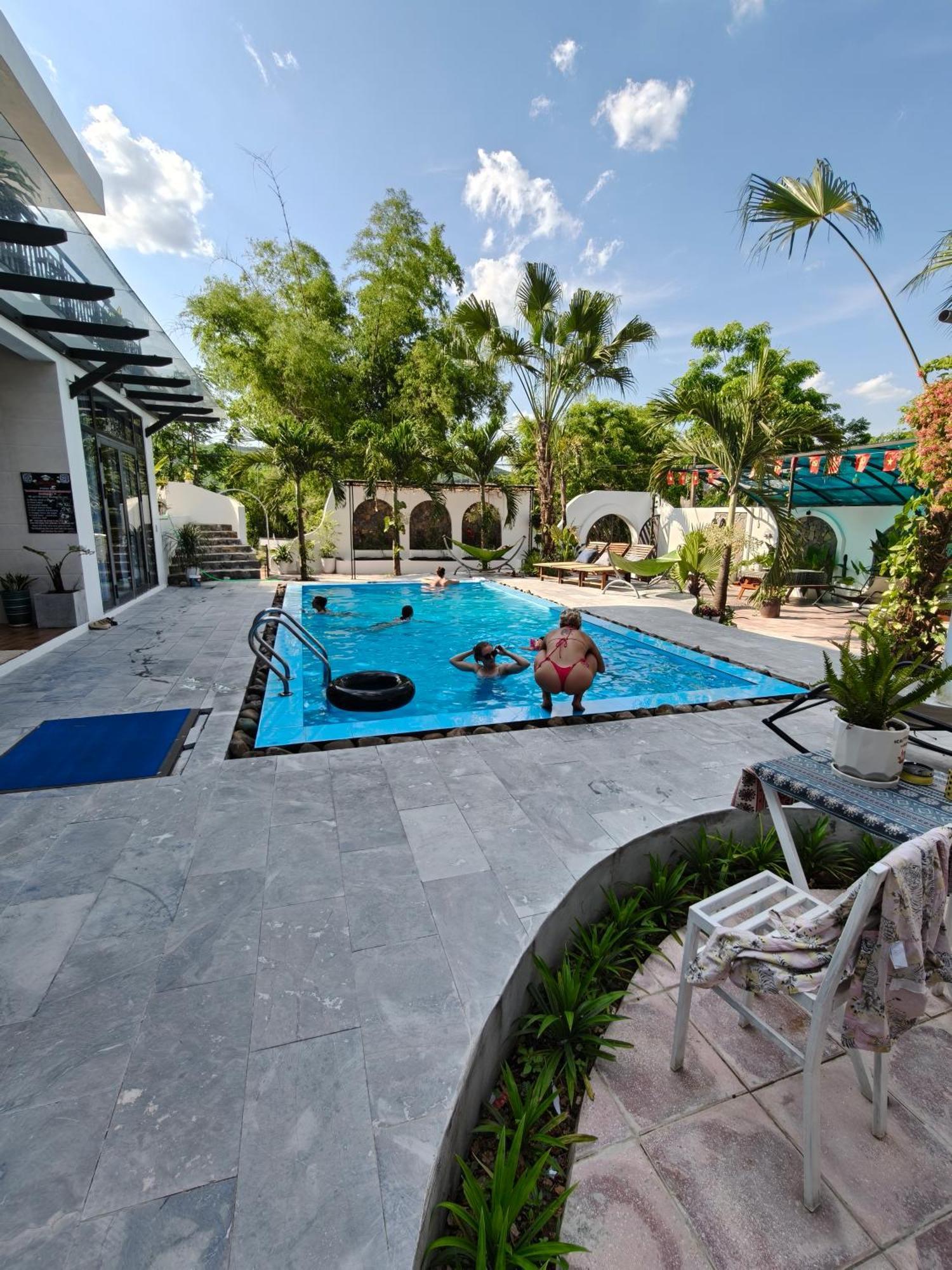 Hugo Homestay Phong Nha Esterno foto